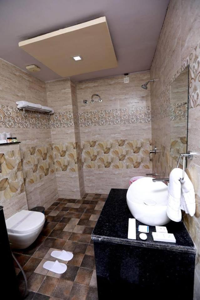 Rock Star Hotel Pushkar Ngoại thất bức ảnh