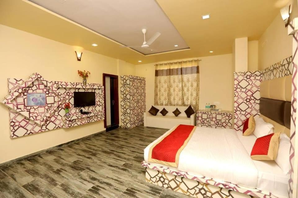 Rock Star Hotel Pushkar Ngoại thất bức ảnh